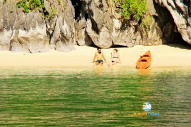 Halong Bay - Lan Ha bay - Dark and Bright Cave - Ba Trai Dao islets (B, L, D)